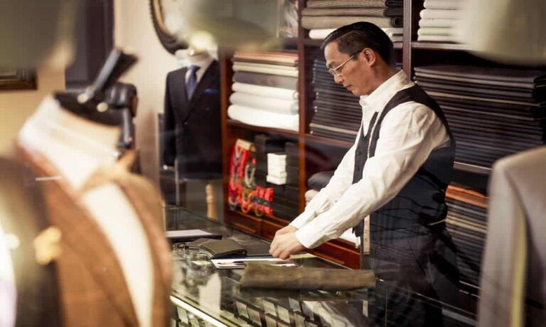 How Custom Tailors in Bangkok Deliver Perfect Fit Garments?